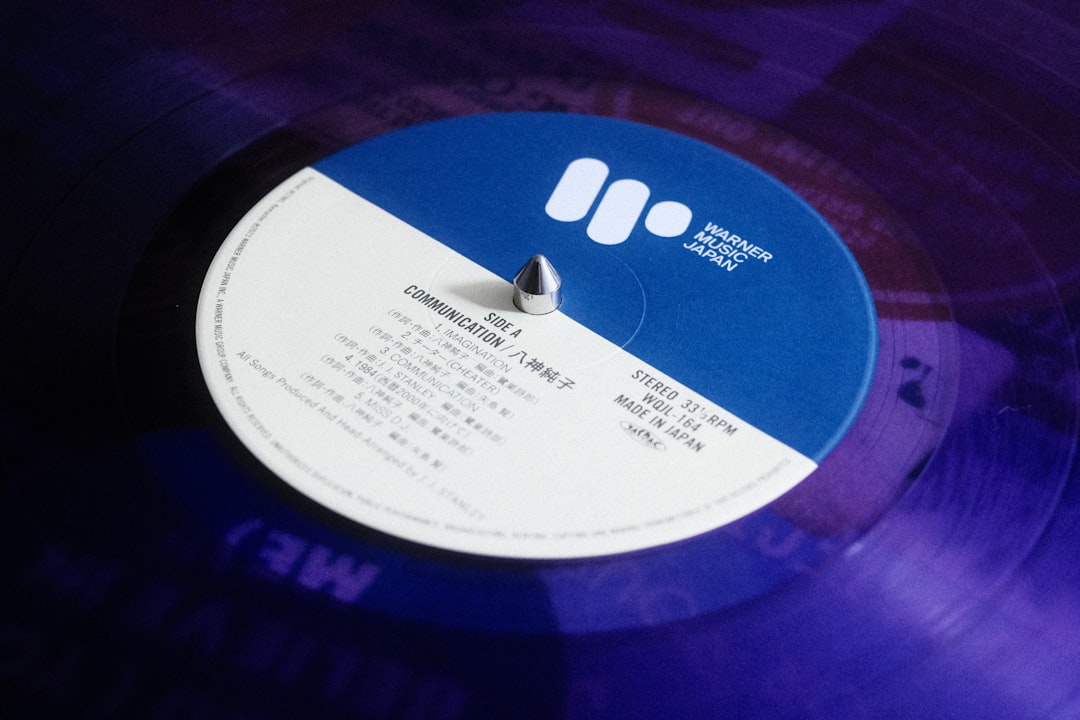 Photo MusicLines Debate: Album vs Single