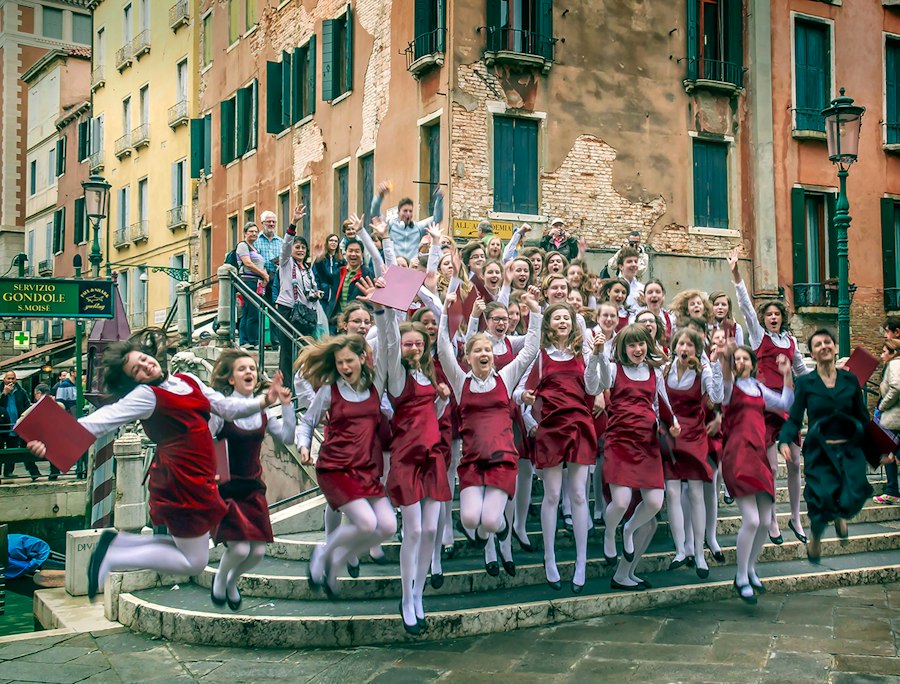 Photo choirs