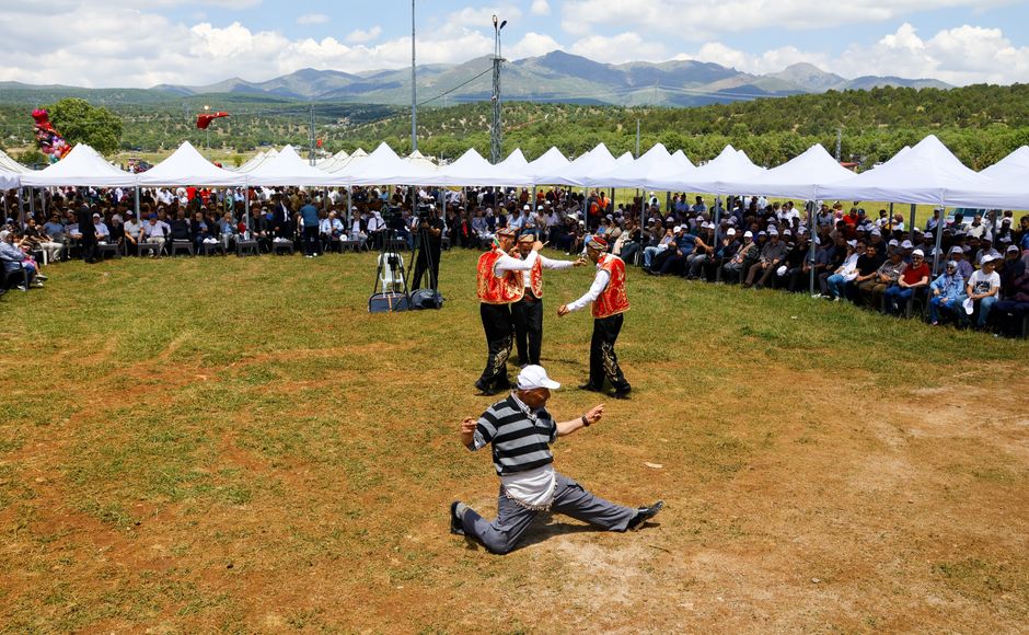 117 concurenți din întreaga țară s-au înscris la Festivalul-Concurs Național de Folclor „AUTENTIC ROMÂNESC”. Cei 30 de finaliști vor urca pe scenă la Cluj-Napoca, pe 29 octombrie